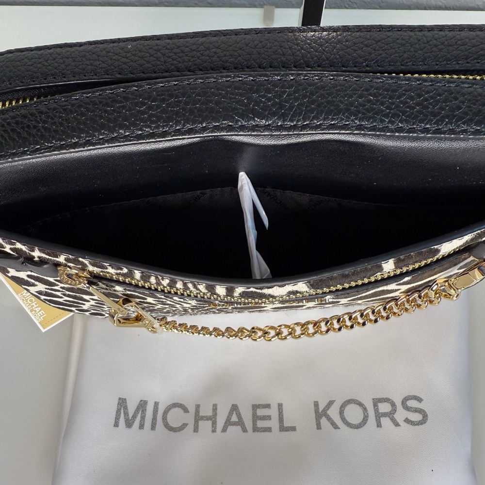 3pcs MICHAEL KORS EW Chain Crossbody Bag, Large Reed Card Holder & Dust Bag NWT - Picture 7 of 14